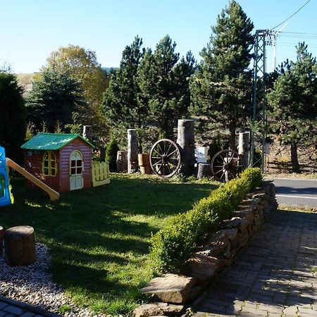 Chalupa Nela Apartmany Haj U Loucne Pod Klinovcem Loučná pod Klínovcem Buitenkant foto